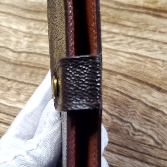 Louis Vuitton PM Monogram Agenda/passport Holder - Picture 4 of 14